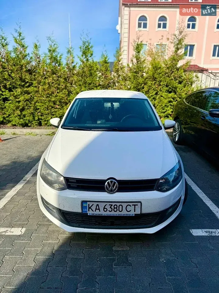 Volkswagen Polo 2010 photo 4