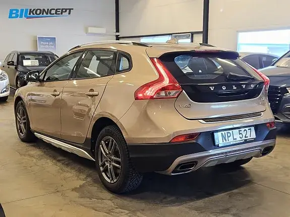 Volvo V40 2015 photo 4