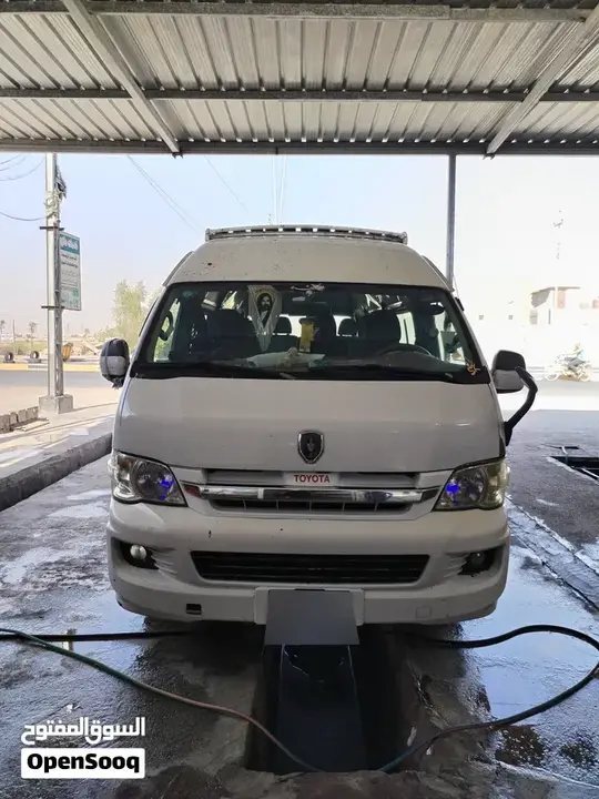 Toyota Hiace 2014 photo 3