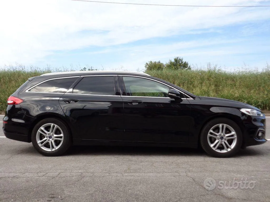 Ford Mondeo 2021 photo 2