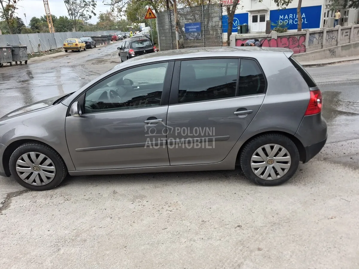 Volkswagen Golf 5 2009 photo 2