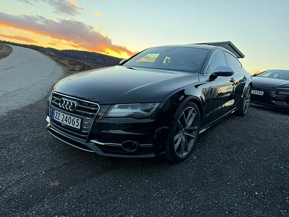 Audi S7 2013 photo 2
