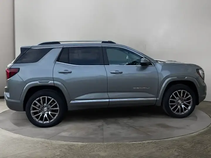 GMC Terrain 2027 photo 4