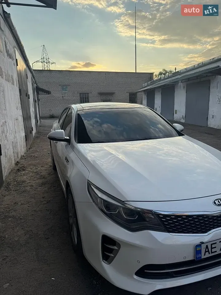 Kia K5 2016 photo 2