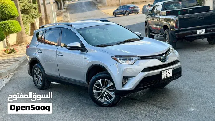 Toyota Rav 4 2017 photo 3