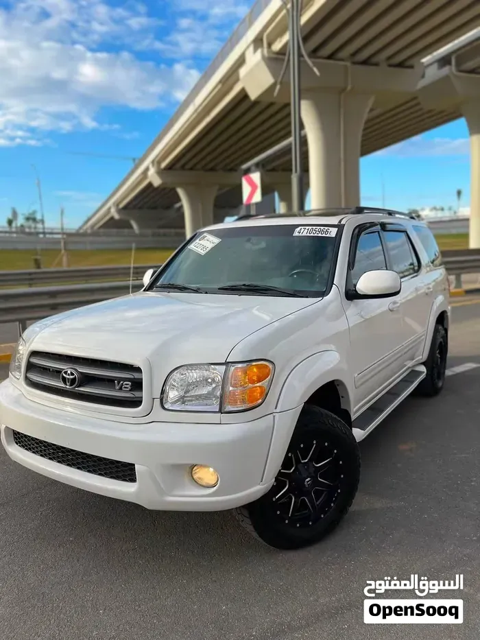 Toyota Sequoia 2004 photo 3