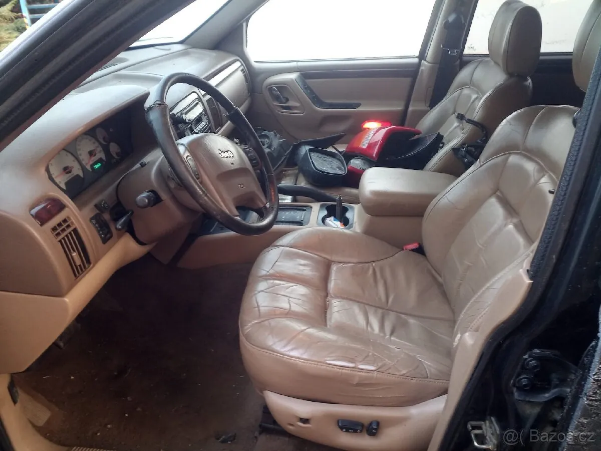 Jeep Grand Cherokee photo 5