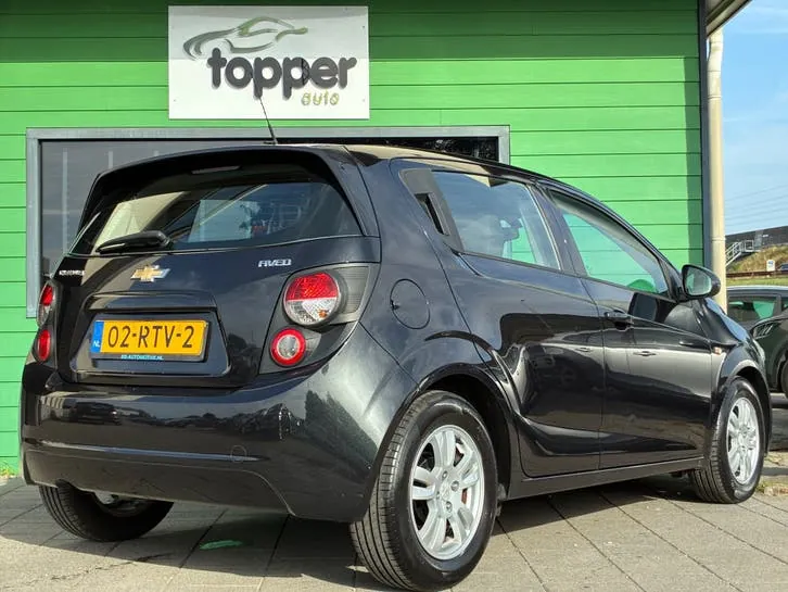 Chevrolet Aveo 2011 photo 3