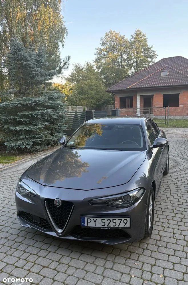 Alfa Romeo Giulia 2019 photo 3