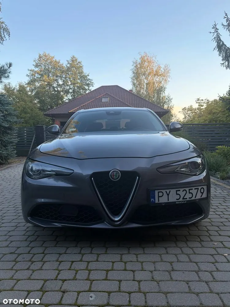 Alfa Romeo Giulia 2019 photo 4