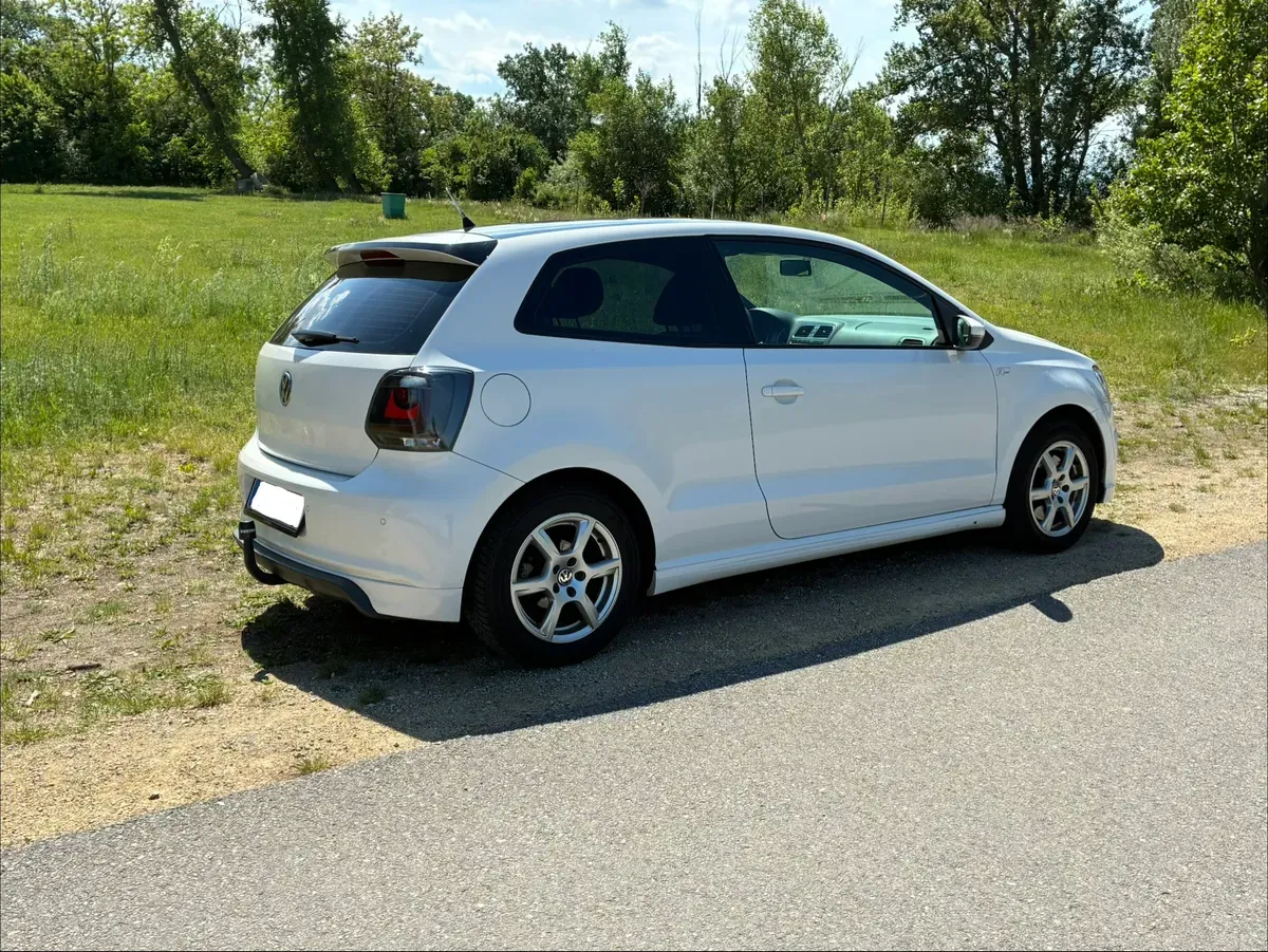 Volkswagen Polo 2013 photo 2