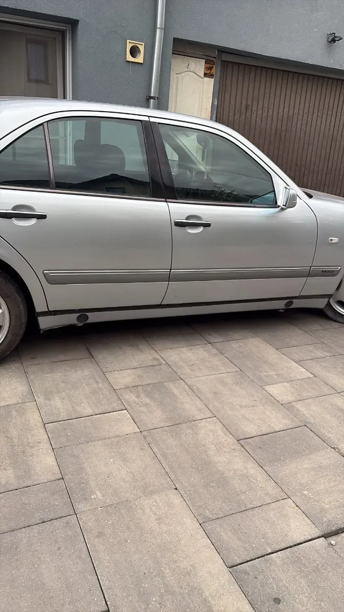 Mercedes-Benz Eklasse