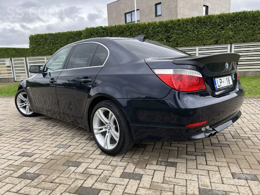 BMW 530 2004 photo 3