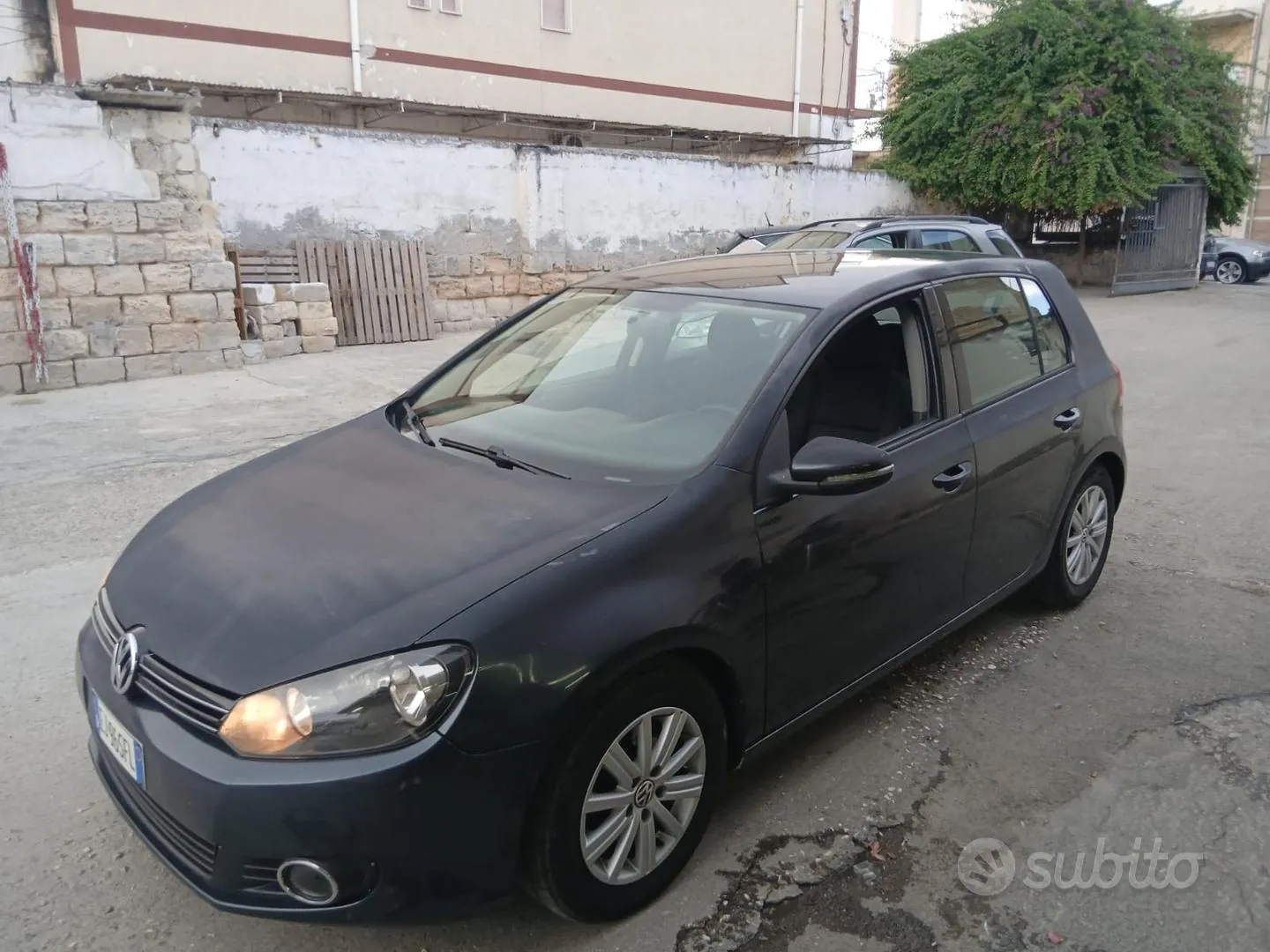 Volkswagen Golf 2010 photo 4