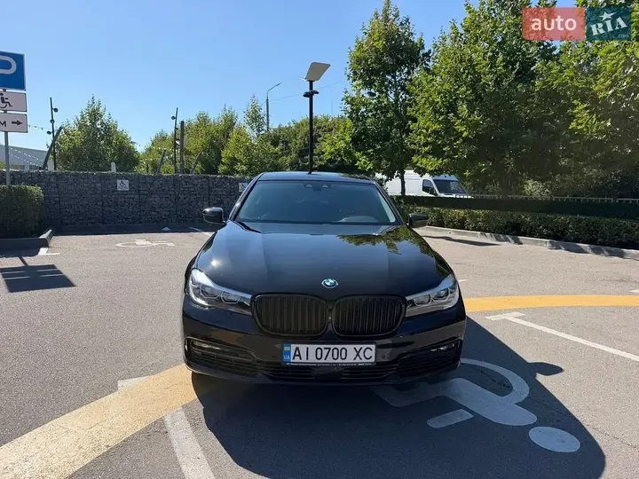 BMW 7 Series 2016 photo 2