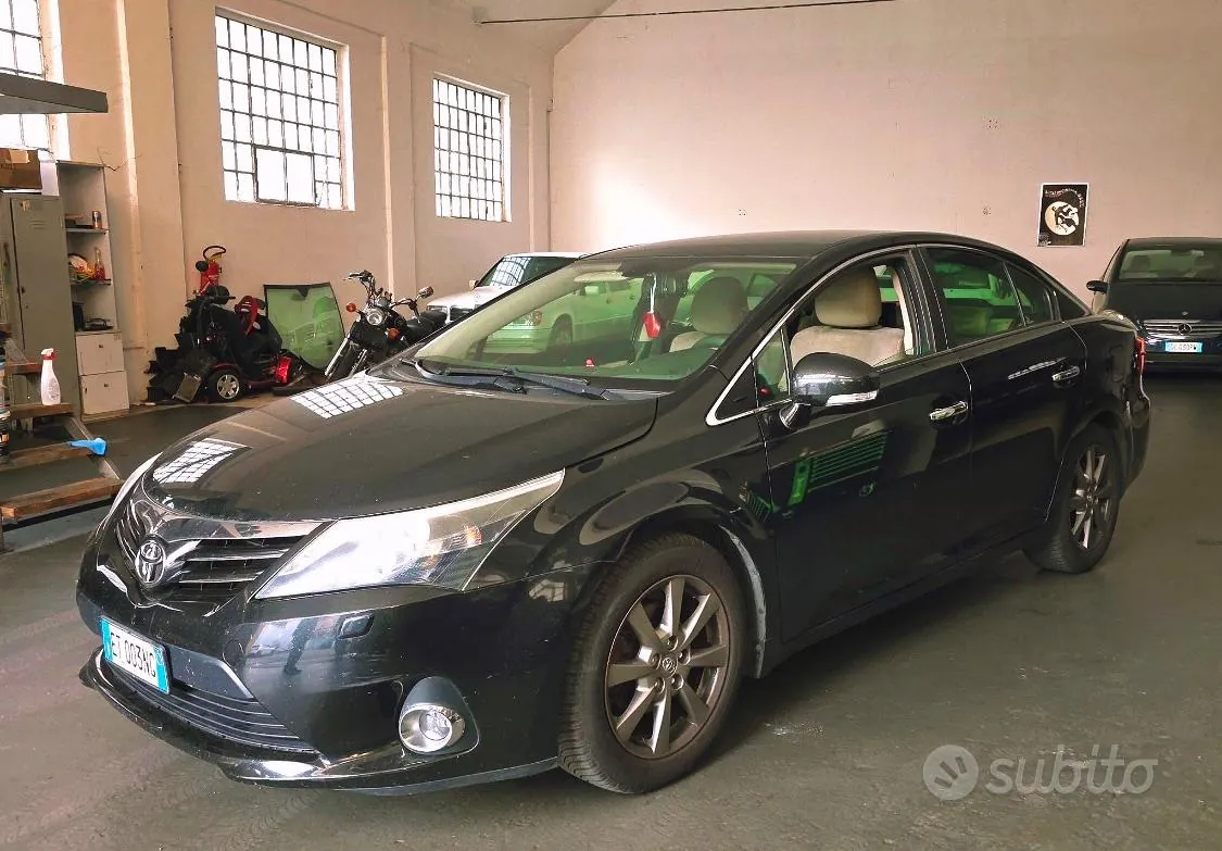 Toyota Avensis 2014 photo 4