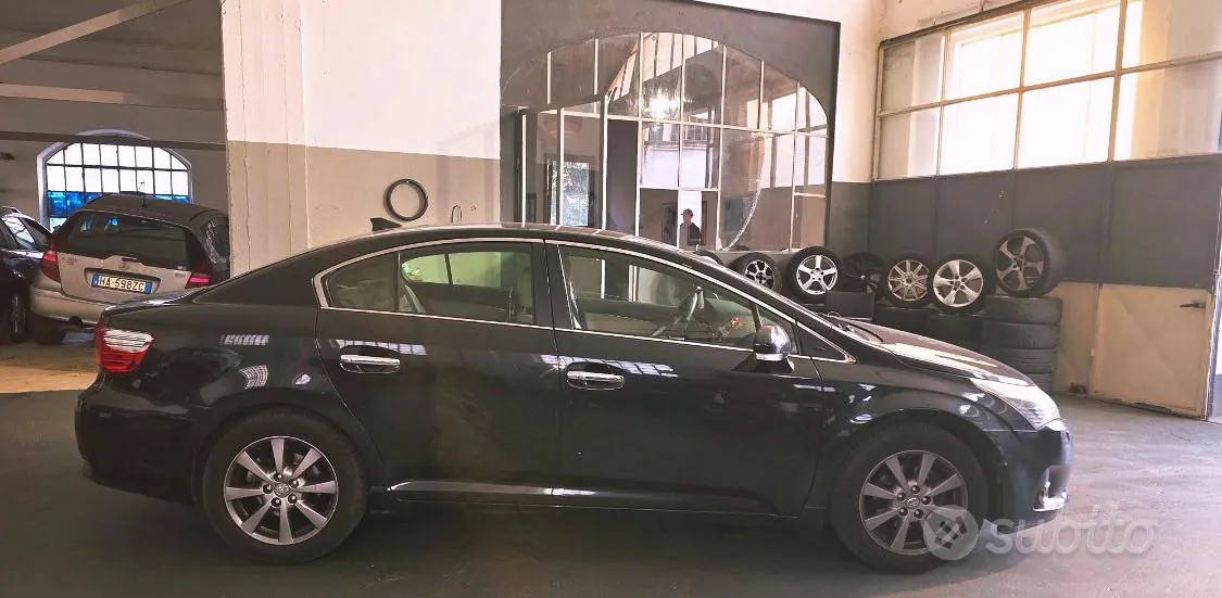 Toyota Avensis 2014 photo 3