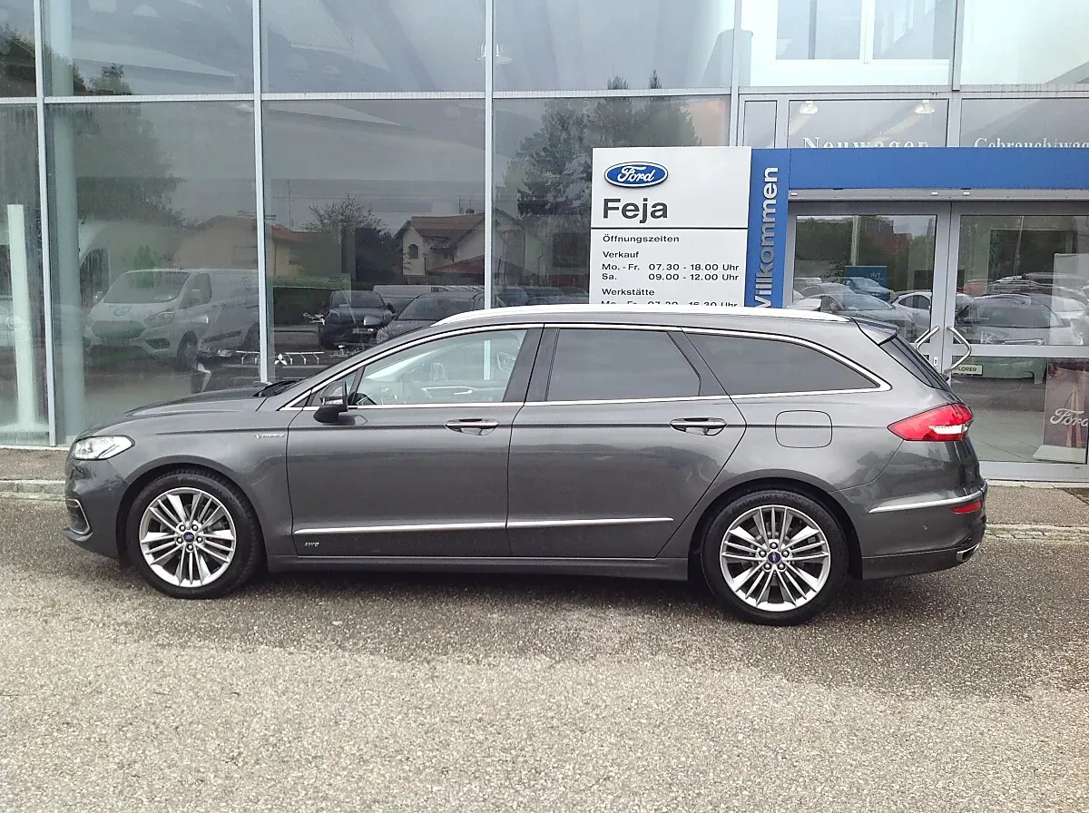 Ford Mondeo 2022 photo 2