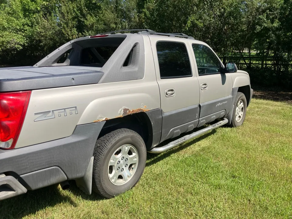 Chevrolet Avalanche 2004 photo 3