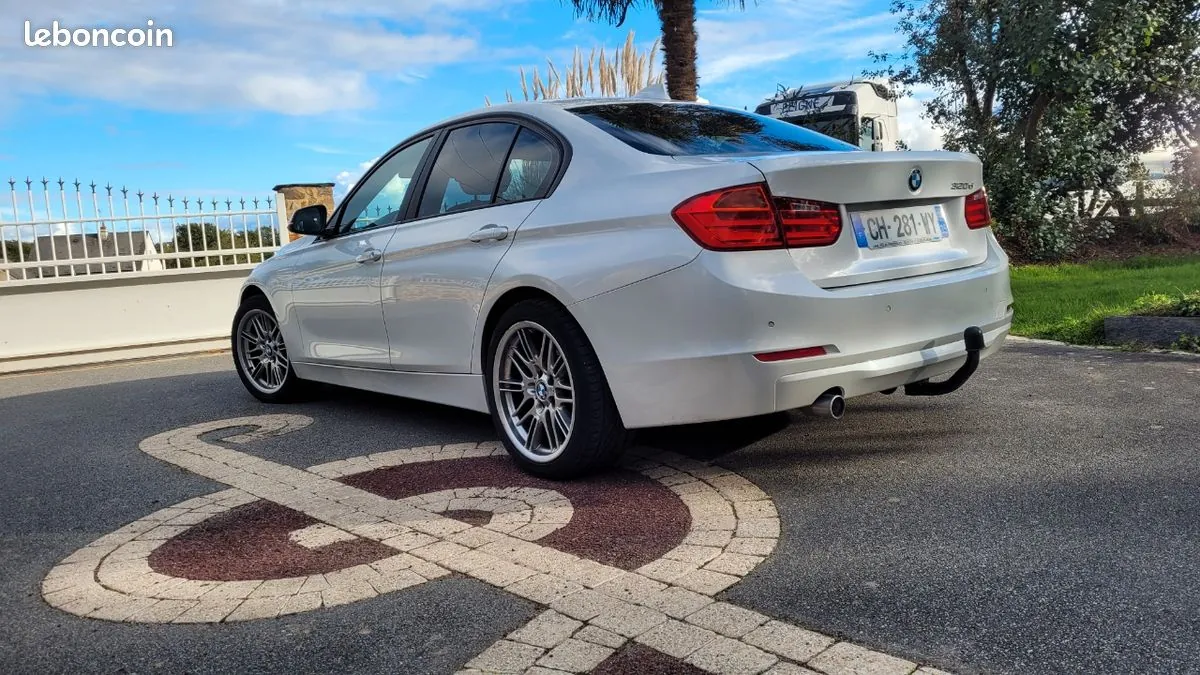 BMW Série 3 2012 photo 3