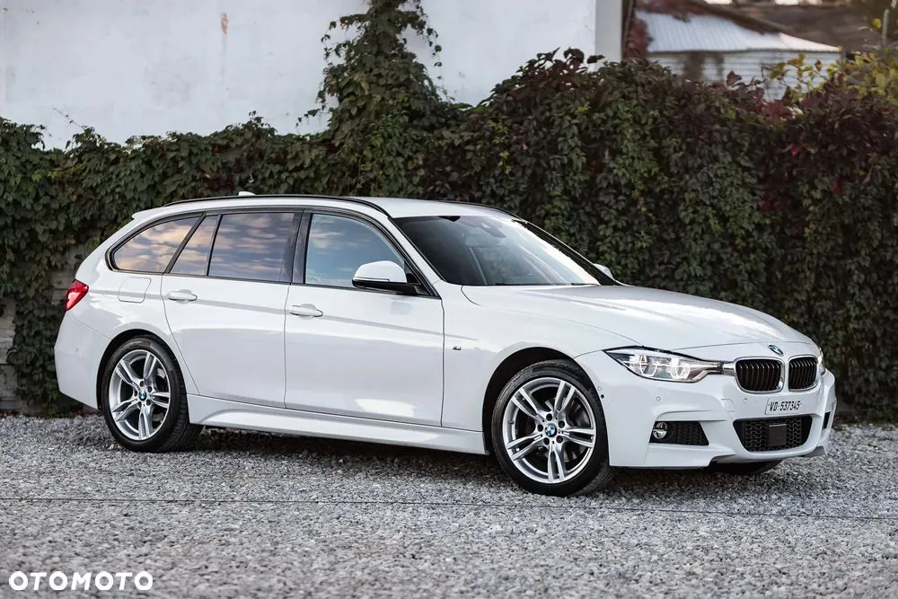BMW Seria 3 2017 photo 3
