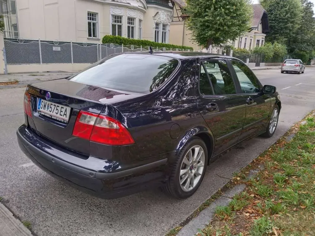Saab 9-5 2002 photo 3