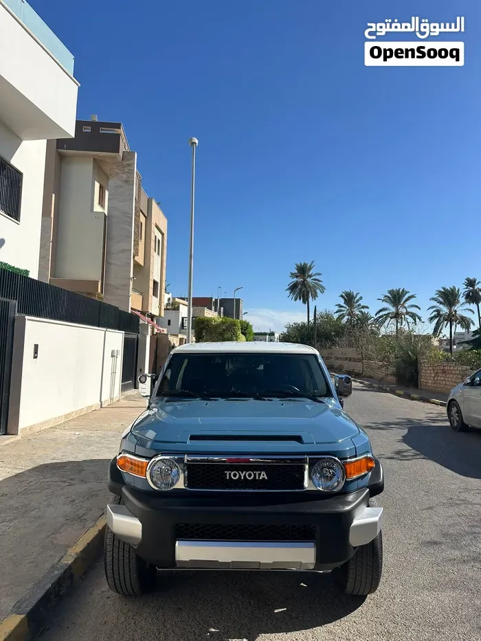 Toyota Fj 2014 photo 3