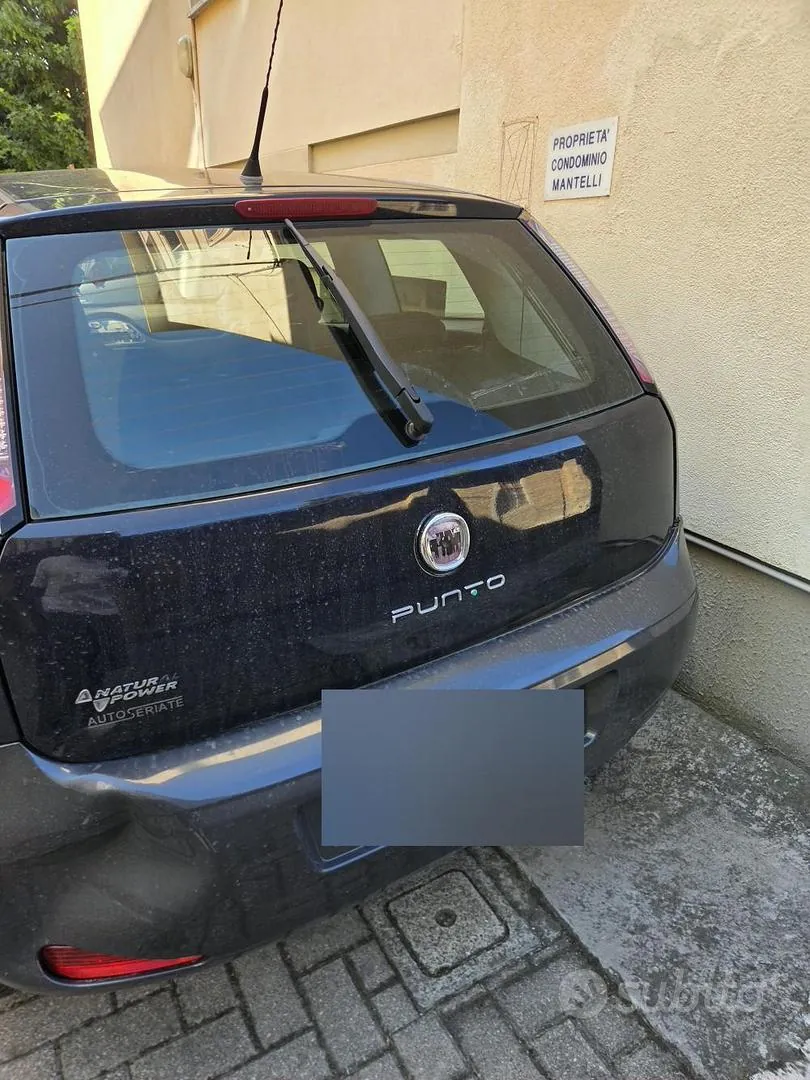 Fiat Punto 2011 photo 4