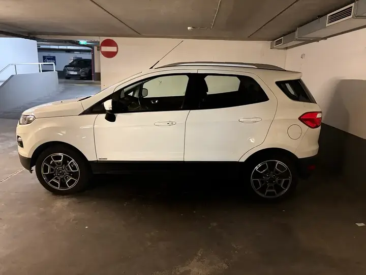 Ford Ecosport 2016 photo 3