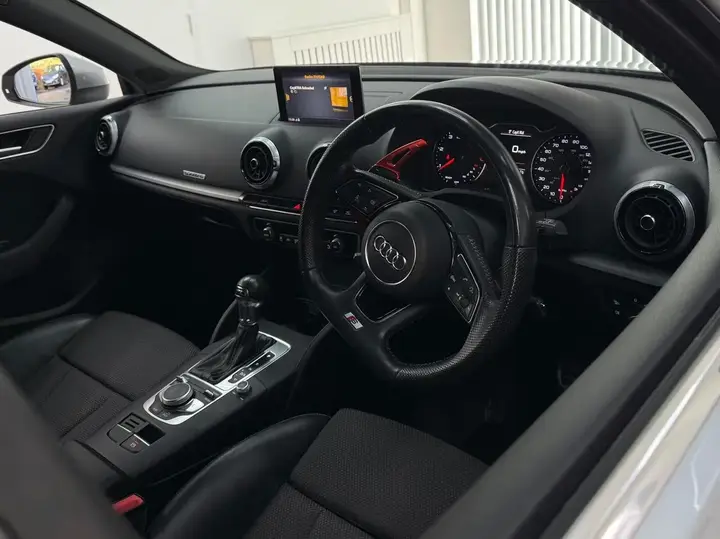 Audi A3 2017 photo 2