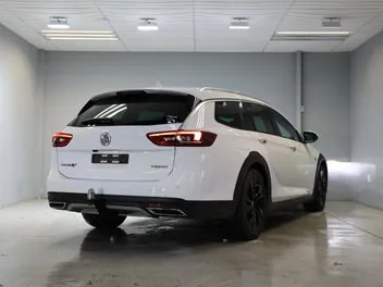 Holden Calais 2019 photo 3