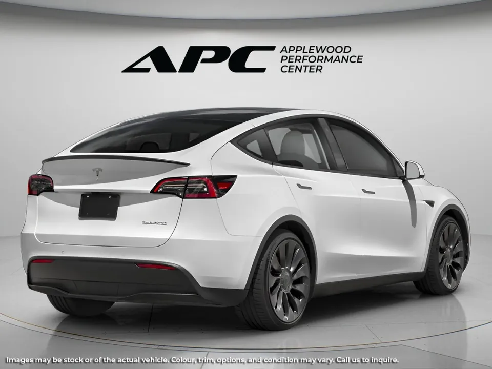 Tesla Model Y 2023 photo 2