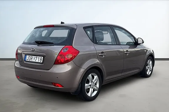 Kia Ceed 2009 photo 5