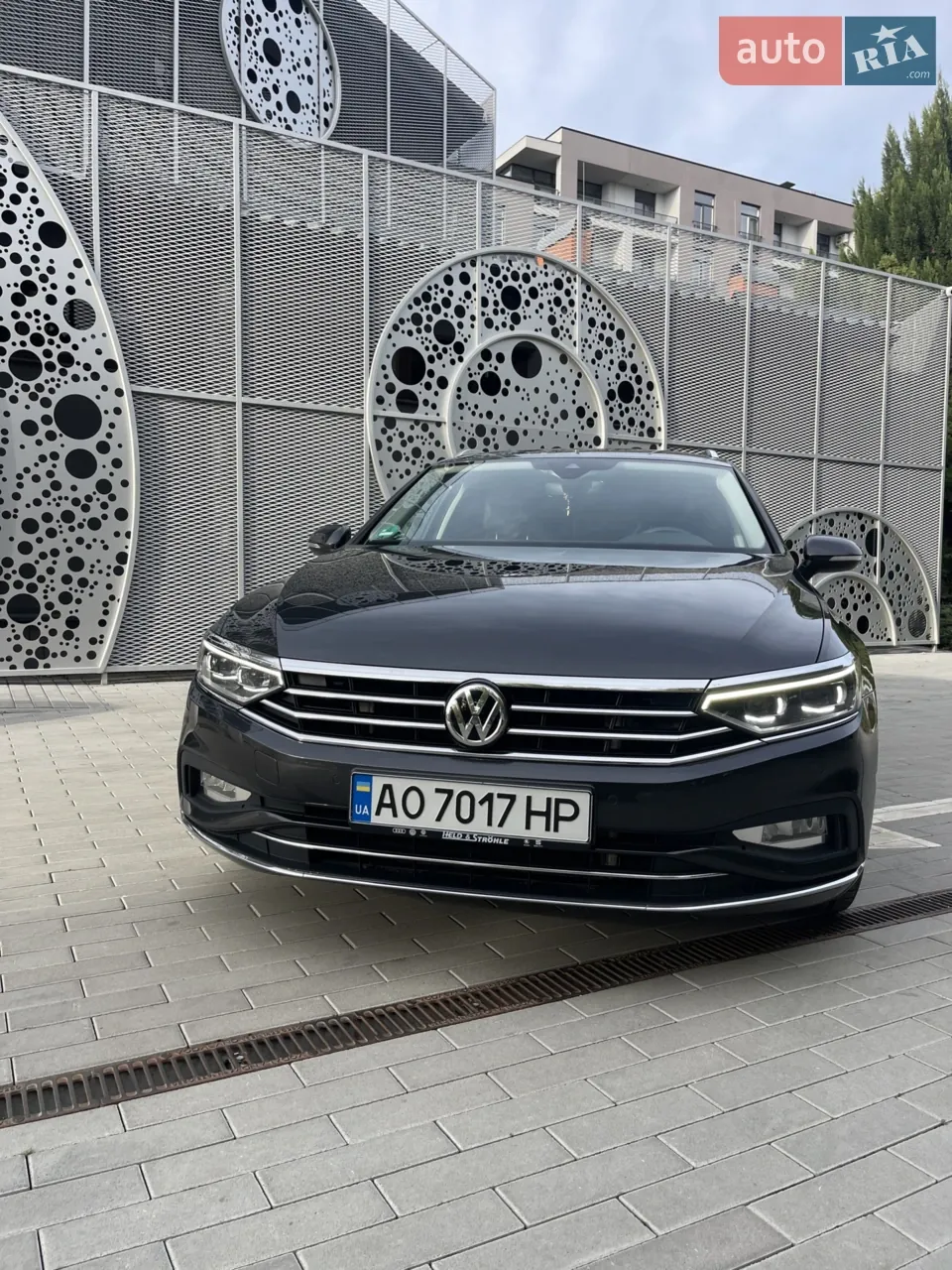 Volkswagen Passat 2019 photo 2