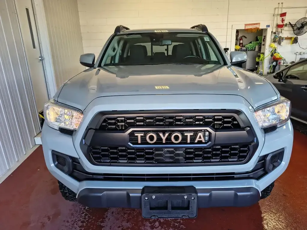 Toyota Tacoma 2023 photo 3