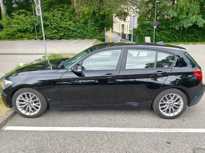 BMW 1 Series 2012 photo 2