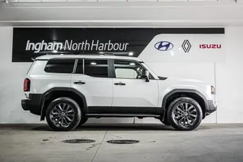 Toyota Land Cruiser Prado 2025 photo 3