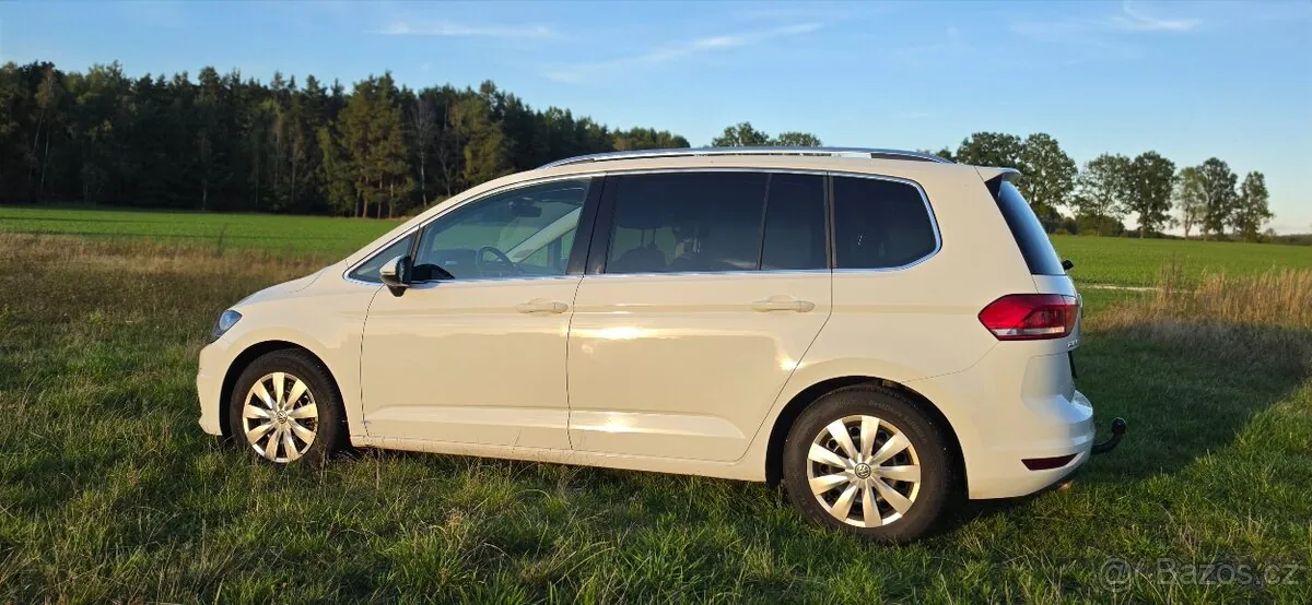 Volkswagen Touran 2017 photo 3
