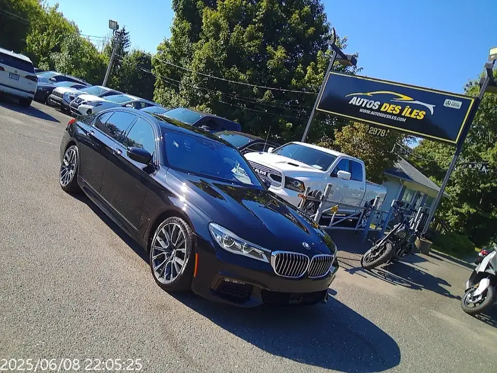 BMW 7 Series 2019 photo 2