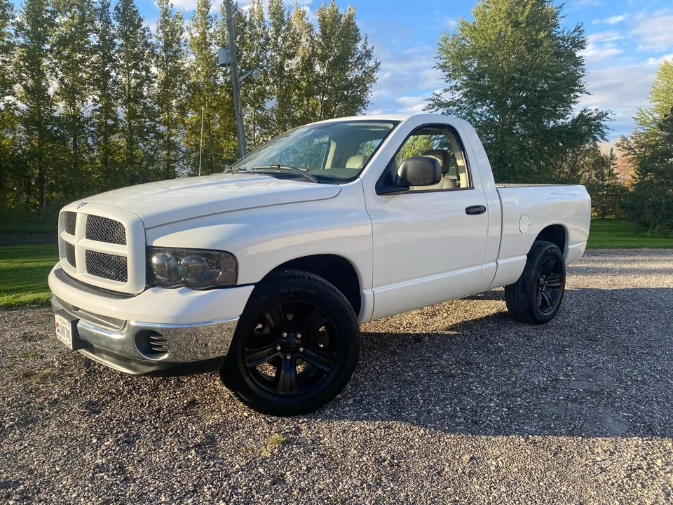 Dodge Ram 1500 2005 photo 2