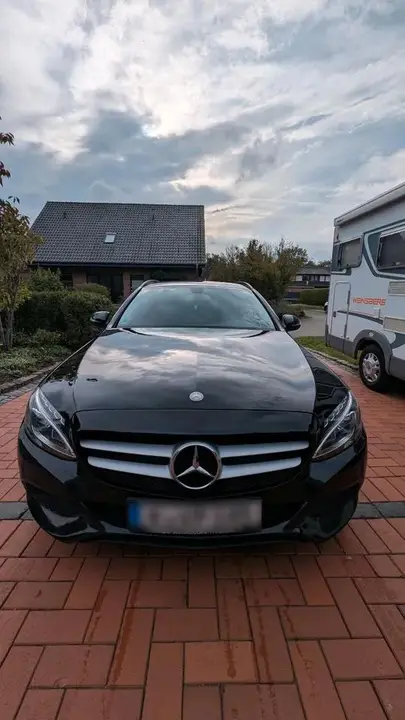 Mercedes-Benz C200