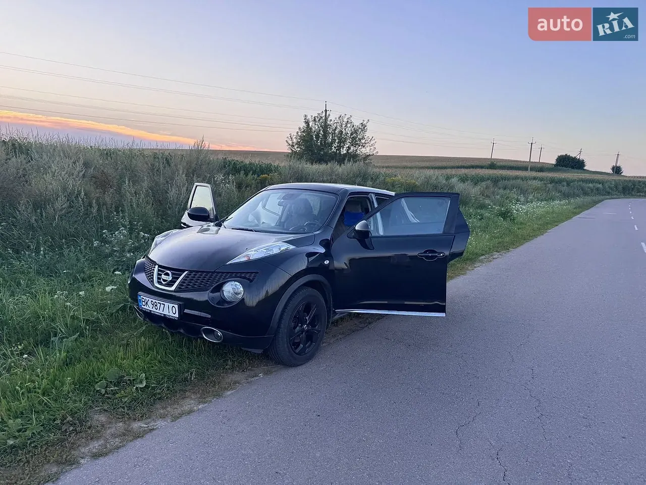 Nissan Juke 2012 photo 2