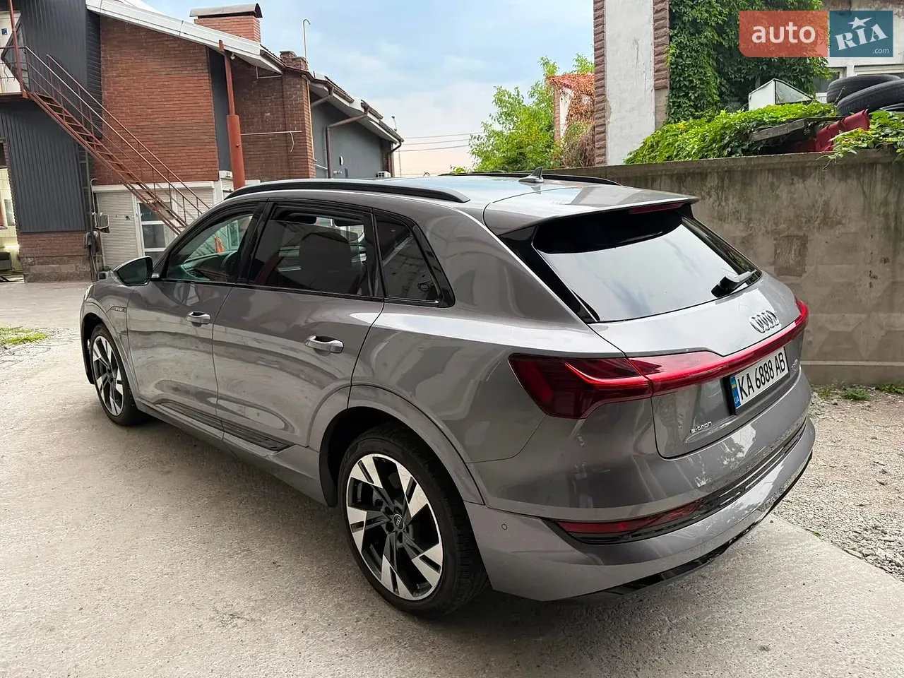 Audi E-Tron 2021 photo 4