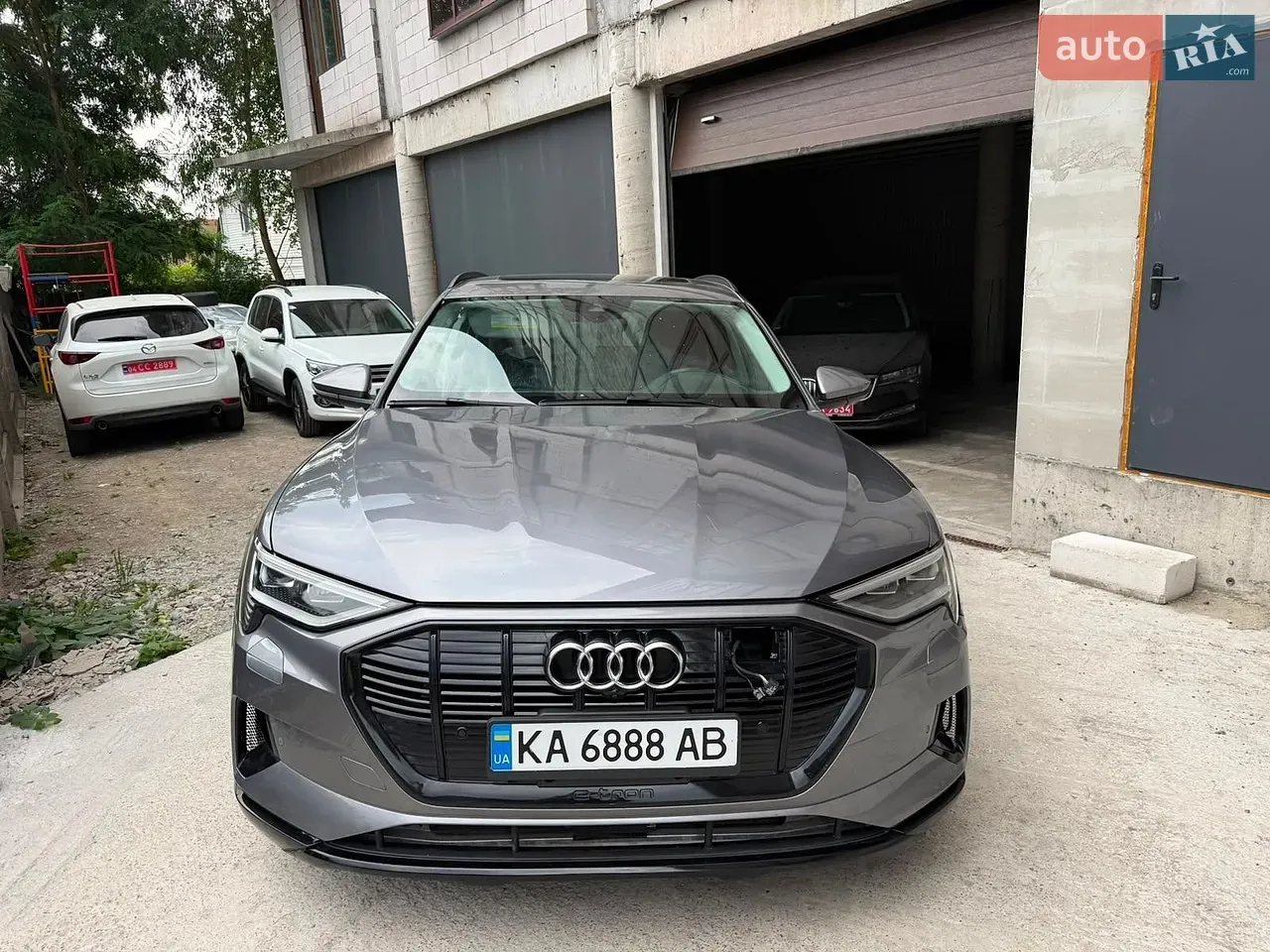 Audi E-Tron 2021 photo 2
