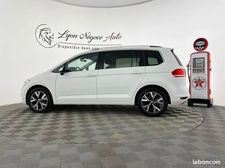 Volkswagen Touran 2022 photo 4