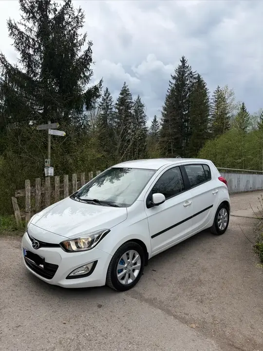 Hyundai I20 2013 photo 2