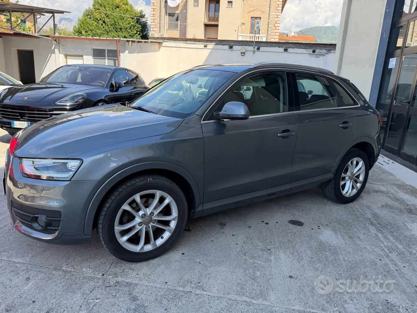 Audi Q3 2012 photo 3