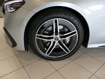 Mercedes-Benz Eklasse 2024 photo 2