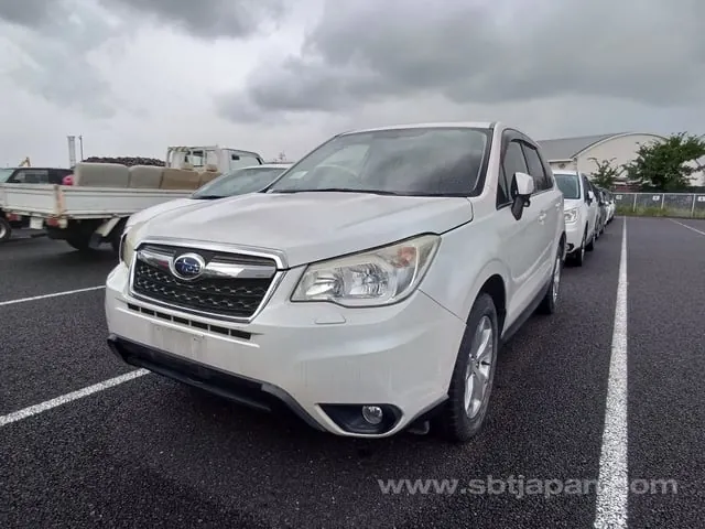 Subaru Forester 2013 photo 2