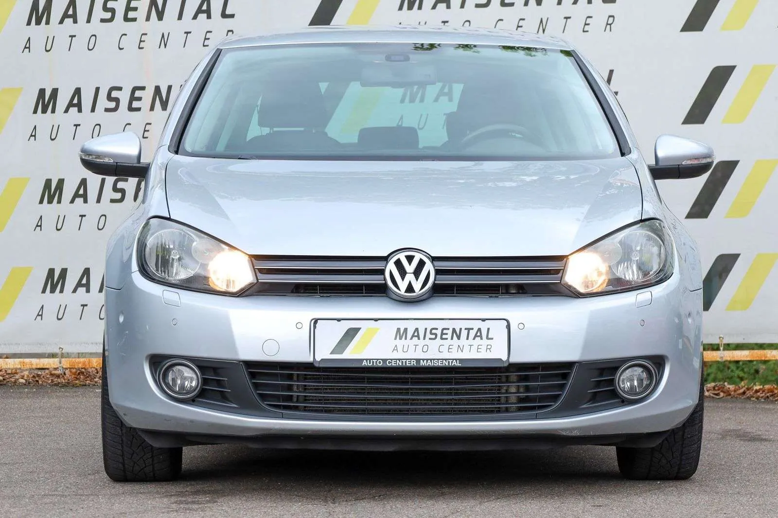 Volkswagen Golf 2010 photo 2